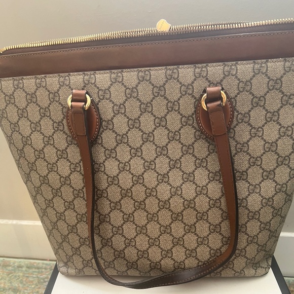 Gf supreme tote - Picture 1 of 8